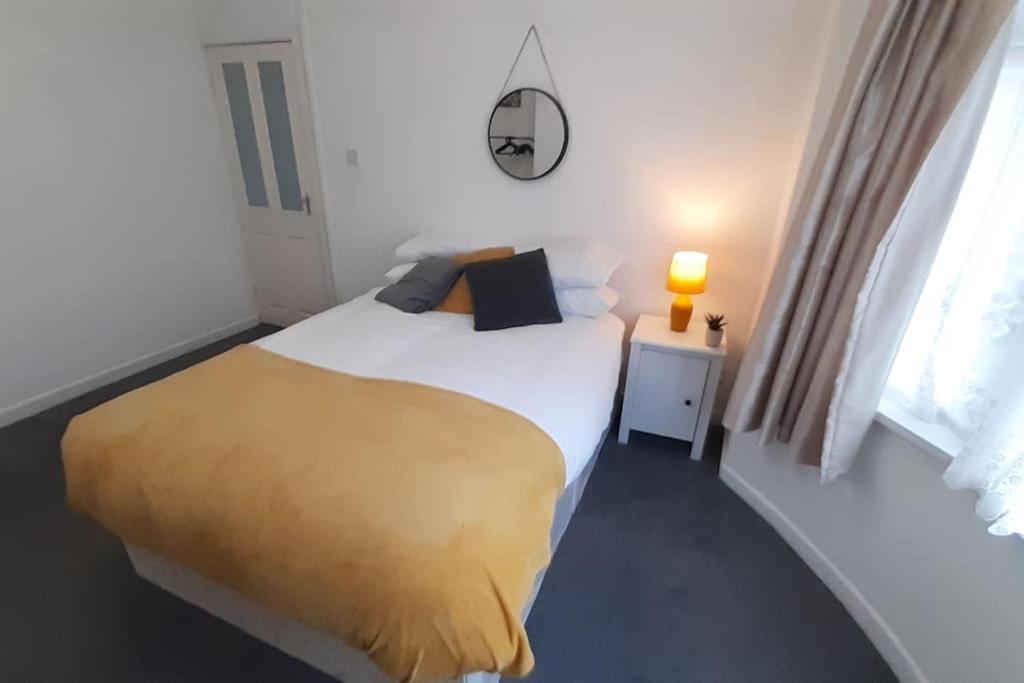 Free Parking Spacious Home Cardiff Ngoại thất bức ảnh